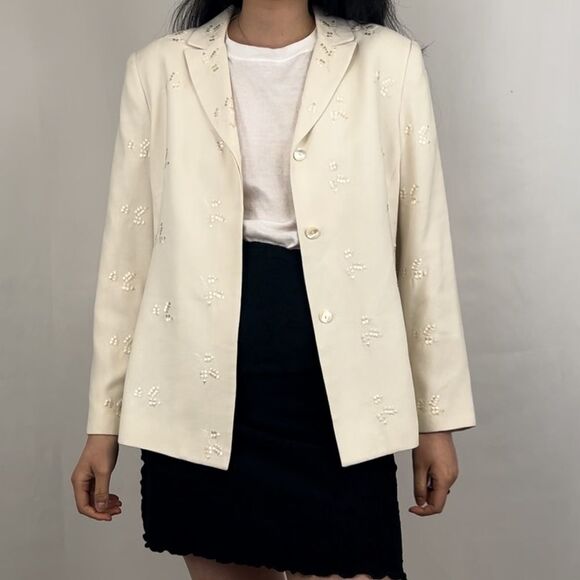 Vintage Kasper White Blazer with Floral Embroidery - Picture 2 of 8